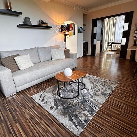 Apartment On Gellert Hill Downtown With Free Garage & Castle View Budapest Exteriör bild